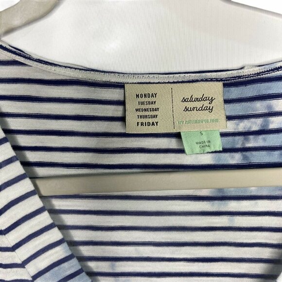 Saturday Sunday Top Size Small Blue White Tie dye With Stripes V-Neck - Picture 4 of 11